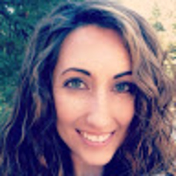 Meet your Posher, Michelle - Picture 1 of 1